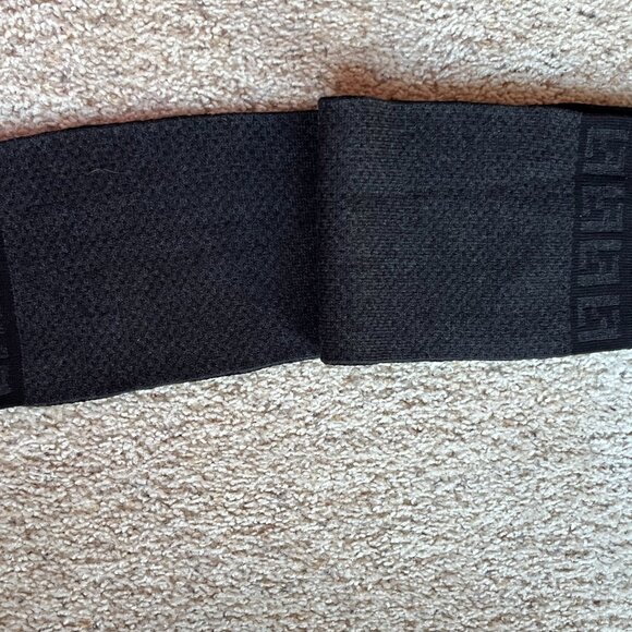 EUC Fendi Wool Scarf Black w/ Grey Zucca FF - Picture 4 of 7